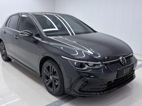 2022 Volkswagen Golf VIII, серый, 2176000 рублей, вид 3