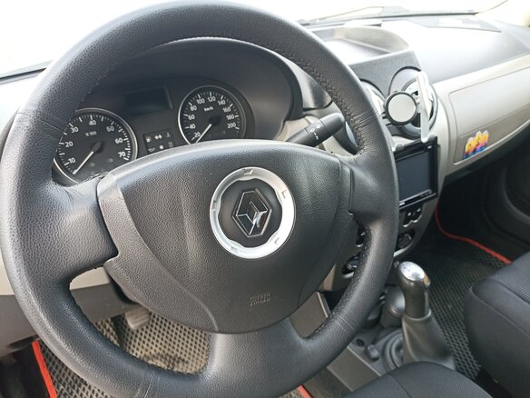 2010 Renault Logan I Рестайлинг, красный, 430000 рублей - вид 7