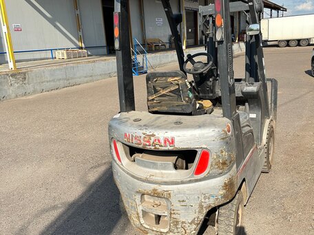 2003 Nissan серия L, 460000 рублей, вид 4