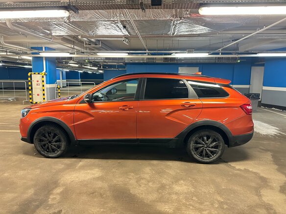 2019 Lada (ВАЗ) Vesta SW Cross I, оранжевый, 720000 рублей - вид 8
