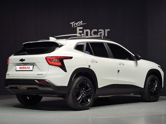 2023 Chevrolet Trax II, белый, 1571040 рублей - вид 2
