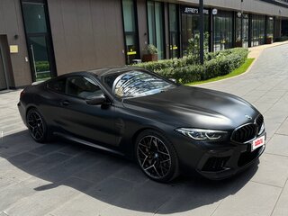 2020 BMW M8 Competition I (F91/F92/F93), чёрный, 10300000 рублей, вид 3