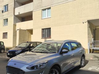 2019 Ford Focus IV, серебристый, 1650000 рублей, вид 1
