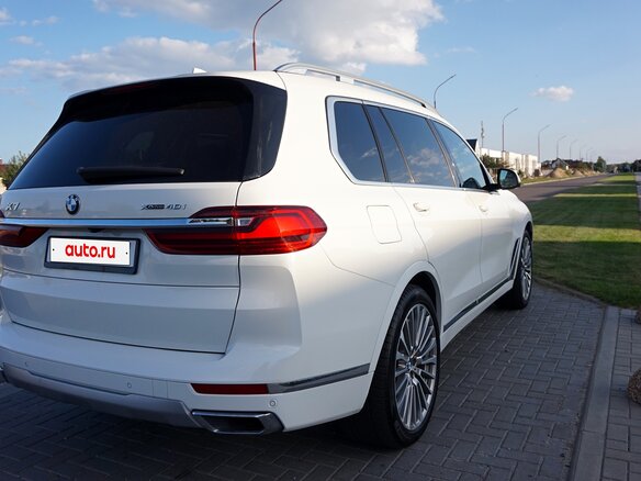 2019 BMW X7 40i I (G07), белый, 5000000 рублей - вид 9