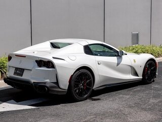 2022 Ferrari 812 GTS, белый, 39681301 рублей, вид 2