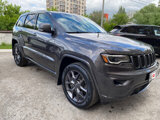 2021 Jeep Grand Cherokee IV (WK2) Рестайлинг, серый, 6200000 рублей, вид 1