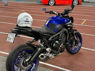 2019 Yamaha MT-09 (FZ-09), синий, 875000 рублей, вид 3