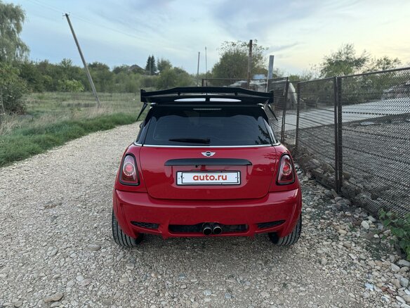 2013 Mini Hatch Cooper II (R56) Рестайлинг, красный, 1399000 рублей - вид 2
