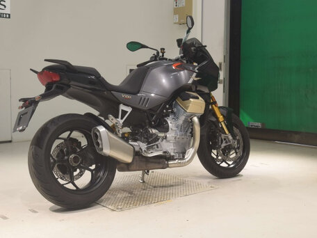 2023 Moto Guzzi V100 Mandello S, чёрный, 1040000 рублей, вид 5