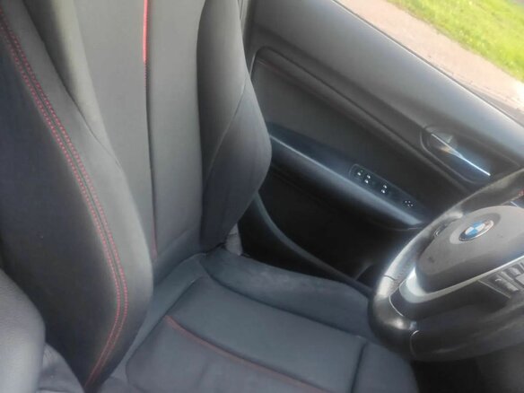 2013 BMW 1 серии 118i II (F20/F21), красный, 890000 рублей - вид 19