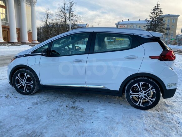 2017 Chevrolet Bolt I, белый - вид 7