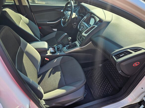 2014 Ford Focus III, белый, 1150000 рублей - вид 5