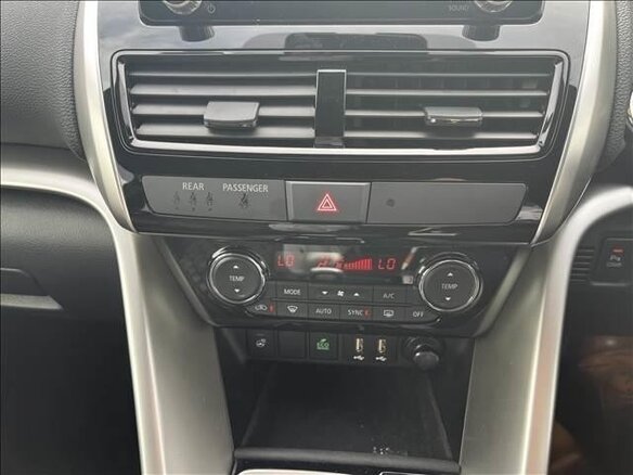 2023 Mitsubishi Eclipse Cross I Рестайлинг, белый, 1947333 рублей - вид 13
