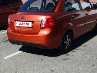 2011 Kia Rio II Рестайлинг, оранжевый, 770000 рублей, вид 5