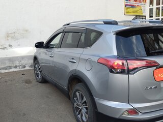 2017 Toyota RAV4 IV (XA40) Рестайлинг, серый, 2250000 рублей, вид 3