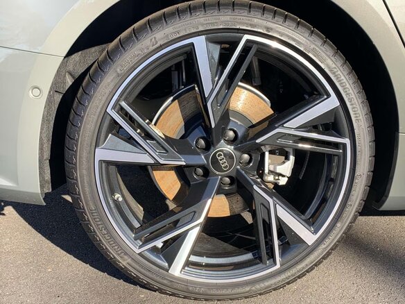 2025 Audi A7 55 TFSI II (4K), серый, 11165310 рублей - вид 5