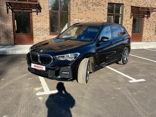 2022 BMW X1 16d sDrive II (F48) Рестайлинг, чёрный, 2550000 рублей, вид 3