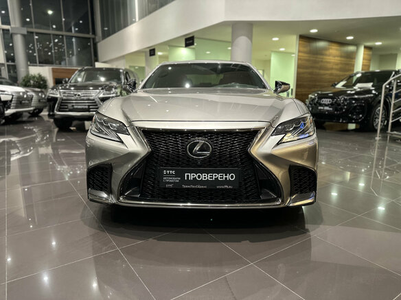 2018 Lexus LS 500 V, серый, 7478000 рублей - вид 1