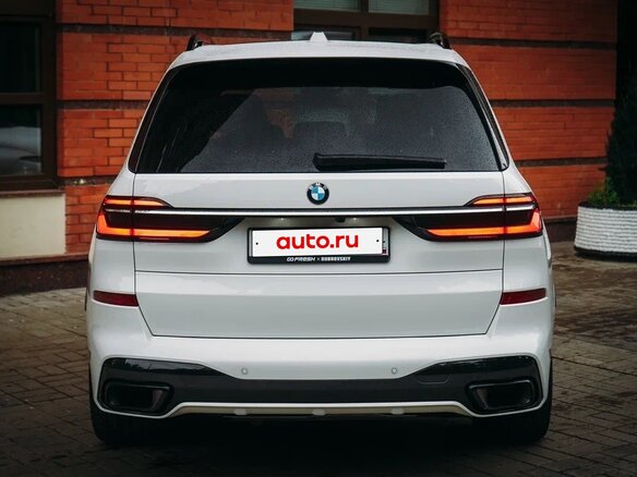 2022 BMW X7 40d I (G07) Рестайлинг, белый, 12500000 рублей - вид 9