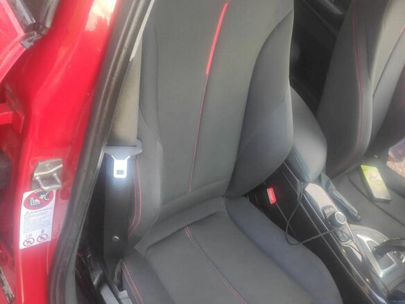 2013 BMW 1 серии 118i II (F20/F21), красный, 890000 рублей - вид 16