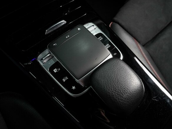 2019 Mercedes-Benz CLA 200 II (C118, X118), чёрный, 2479000 рублей - вид 17