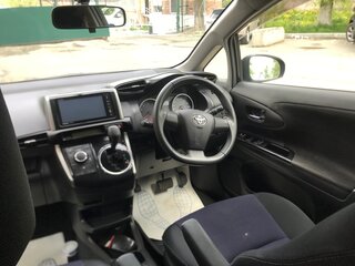 2014 Toyota Wish II Рестайлинг, чёрный, 1650000 рублей, вид 4