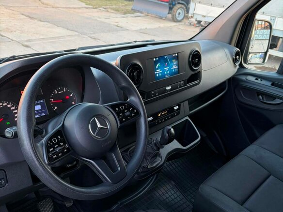 2023 Mercedes-Benz Sprinter, чёрный, 5700000 рублей - вид 18