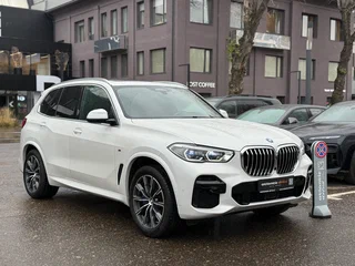 2023 BMW X5 30d IV (G05/G18), белый, 8340000 рублей, вид 3