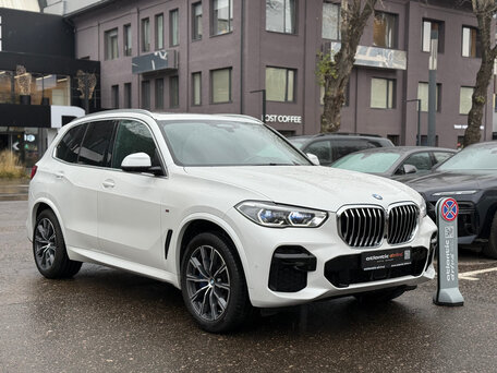 2023 BMW X5 30d IV (G05/G18), белый, 8340000 рублей, вид 3