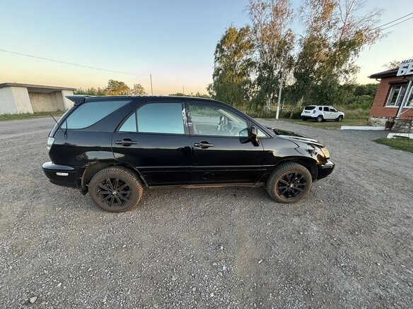 2000 Lexus RX 300 I, чёрный, 670000 рублей