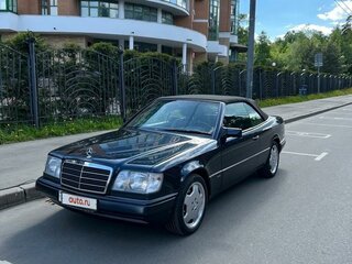 1997 Mercedes-Benz E-Класс 200 I (W124), чёрный, 15999999 рублей, вид 4