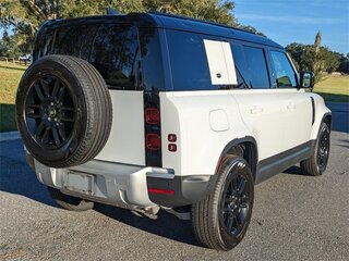2022 Land Rover Defender 110 II, белый, 8355880 рублей, вид 3