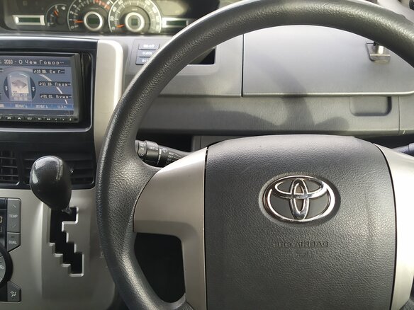 2008 Toyota Noah II (R70), серый, 950000 рублей - вид 16