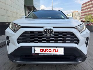 2022 Toyota RAV4 V (XA50), белый, 4200000 рублей, вид 1