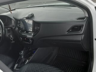 2021 Hyundai Solaris II Рестайлинг, белый, 1500000 рублей, вид 4