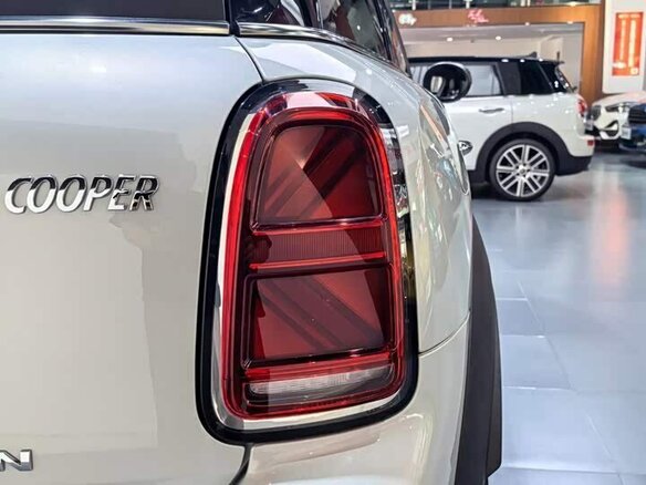 2022 Mini Countryman Cooper II Рестайлинг, белый, 2412020 рублей - вид 6