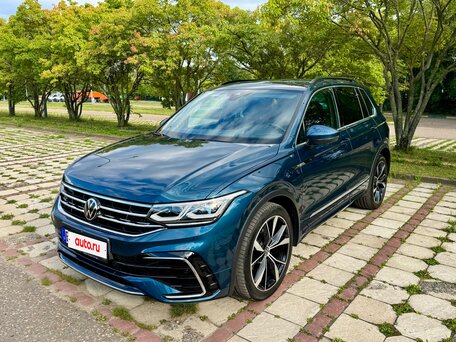 2022 Volkswagen Tiguan II Рестайлинг, синий, 3500000 рублей, вид 2