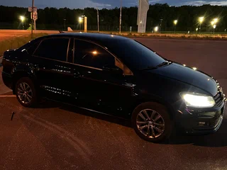 2019 Volkswagen Polo V Рестайлинг, чёрный, 820000 рублей, вид 4