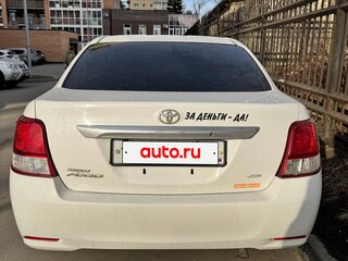 2013 Toyota Corolla Axio XI (E160, E170, E180), белый, 900000 рублей, вид 4
