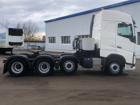 2014 Volvo FH, белый, 19300000 рублей, вид 2