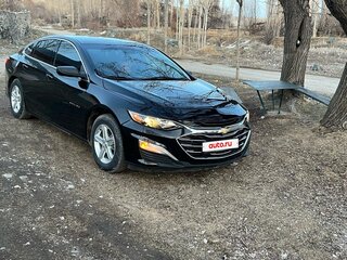 2020 Chevrolet Malibu IX Рестайлинг, чёрный, 1800000 рублей, вид 1