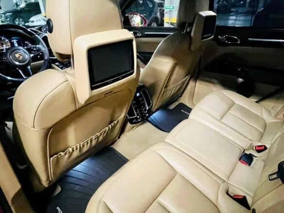 2015 Porsche Cayenne GTS II Рестайлинг (958), красный, 4500000 рублей - вид 19