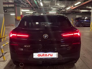 2021 BMW X2 sDrive18i I (F39), чёрный, 3500000 рублей, вид 3