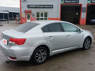 2011 Toyota Avensis III Рестайлинг, серебристый, 1100000 рублей, вид 5