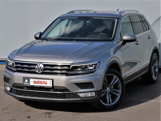 2017 Volkswagen Tiguan II, серебристый, 3053000 рублей, вид 3