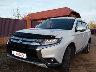 2015 Mitsubishi Outlander III Рестайлинг 2, белый, 1950000 рублей, вид 2