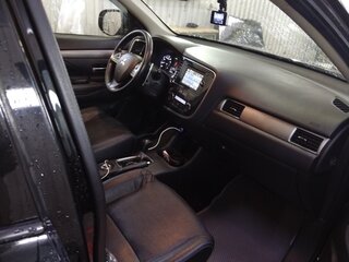 2014 Mitsubishi Outlander III Рестайлинг, чёрный, 1580000 рублей, вид 5