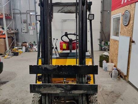2000 Komatsu FG, жёлтый, 570000 рублей, вид 1