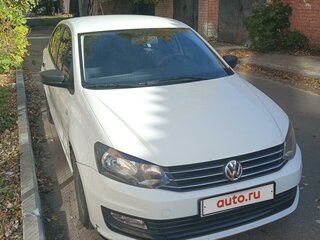 2016 Volkswagen Polo V Рестайлинг, белый, 1100000 рублей, вид 2
