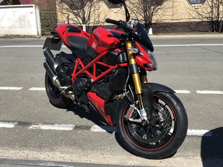 2012 Ducati Streetfighter, красный, 1100000 рублей, вид 5
